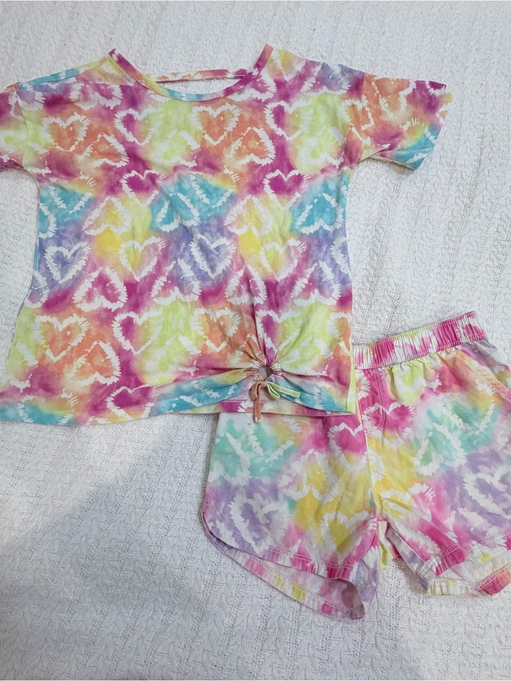 The Children’s Place Girls Tie-Dye Heart Outfit Set (Top XL/14, Shorts 10)